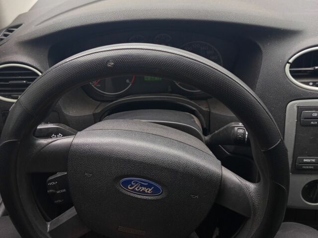 Синій Форд Фокус, об'ємом двигуна 0 л та пробігом 400 тис. км за 2467 $, фото 1 на Automoto.ua