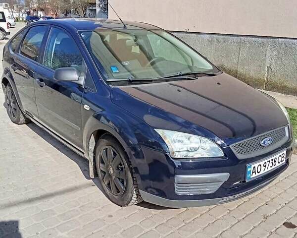 Синий Форд Фокус, объемом двигателя 1.39 л и пробегом 340 тыс. км за 4300 $, фото 1 на Automoto.ua