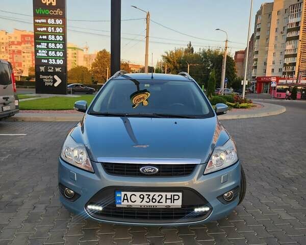Синий Форд Фокус, объемом двигателя 1.6 л и пробегом 242 тыс. км за 6600 $, фото 1 на Automoto.ua