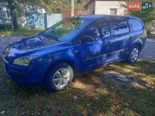 Синий Форд Фокус, объемом двигателя 1.6 л и пробегом 367 тыс. км за 3798 $, фото 1 на Automoto.ua