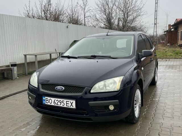 Синій Форд Фокус, об'ємом двигуна 1.8 л та пробігом 340 тис. км за 4700 $, фото 1 на Automoto.ua