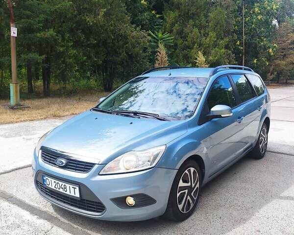 Синий Форд Фокус, объемом двигателя 1.6 л и пробегом 240 тыс. км за 5400 $, фото 1 на Automoto.ua