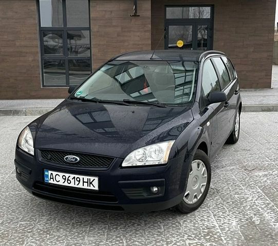 Синій Форд Фокус, об'ємом двигуна 1.8 л та пробігом 230 тис. км за 4600 $, фото 1 на Automoto.ua