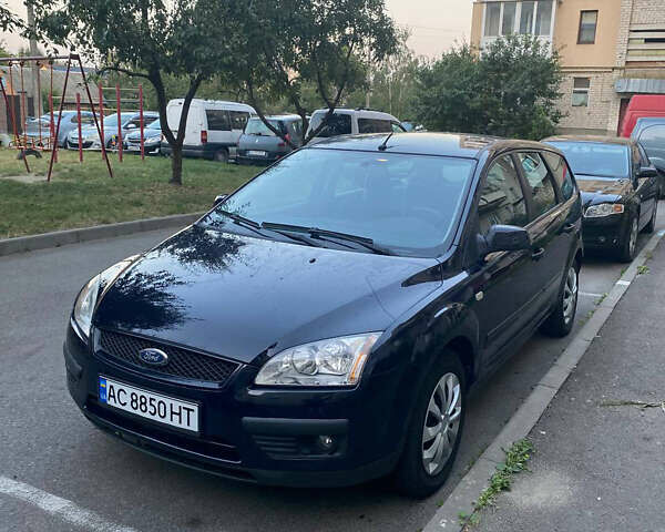 Синій Форд Фокус, об'ємом двигуна 1.6 л та пробігом 292 тис. км за 4800 $, фото 1 на Automoto.ua