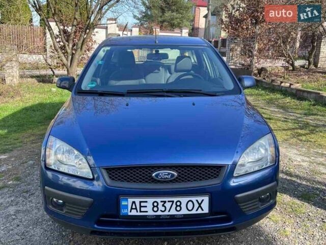 Синий Форд Фокус, объемом двигателя 1.6 л и пробегом 255 тыс. км за 4100 $, фото 1 на Automoto.ua