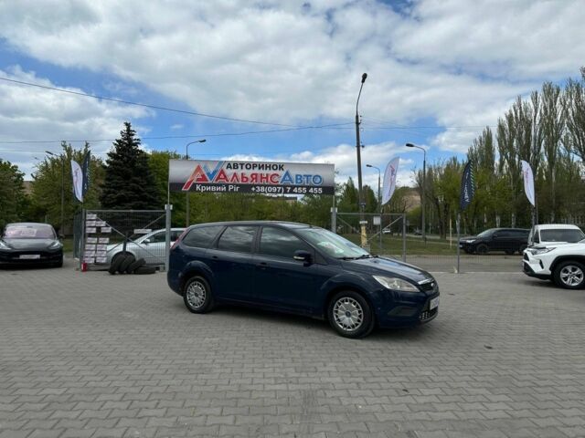 Синий Форд Фокус, объемом двигателя 1.6 л и пробегом 266 тыс. км за 4400 $, фото 1 на Automoto.ua