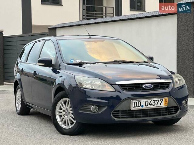 Синий Форд Фокус, объемом двигателя 1.6 л и пробегом 280 тыс. км за 5300 $, фото 1 на Automoto.ua