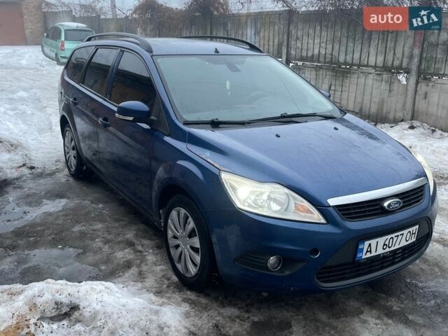 Синий Форд Фокус, объемом двигателя 1.8 л и пробегом 220 тыс. км за 5200 $, фото 1 на Automoto.ua