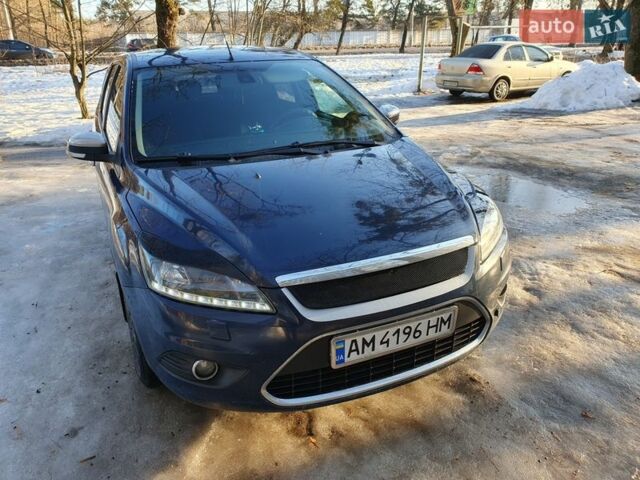 Синій Форд Фокус, об'ємом двигуна 1.6 л та пробігом 405 тис. км за 3800 $, фото 1 на Automoto.ua