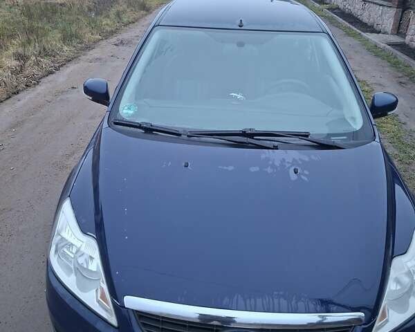 Синий Форд Фокус, объемом двигателя 1.6 л и пробегом 232 тыс. км за 5000 $, фото 1 на Automoto.ua