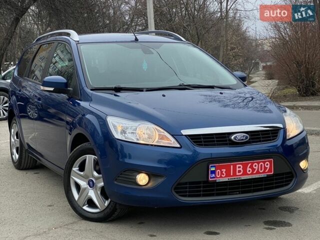 Синий Форд Фокус, объемом двигателя 1.6 л и пробегом 165 тыс. км за 5300 $, фото 1 на Automoto.ua