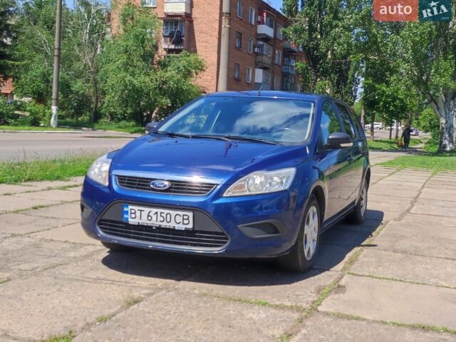 Синий Форд Фокус, объемом двигателя 1.6 л и пробегом 167 тыс. км за 5750 $, фото 1 на Automoto.ua
