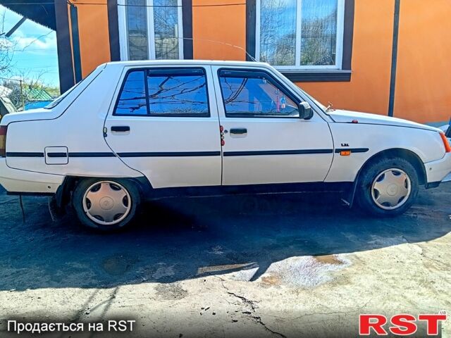 Синій Форд Фокус, об'ємом двигуна 1.6 л та пробігом 259 тис. км за 5500 $, фото 1 на Automoto.ua