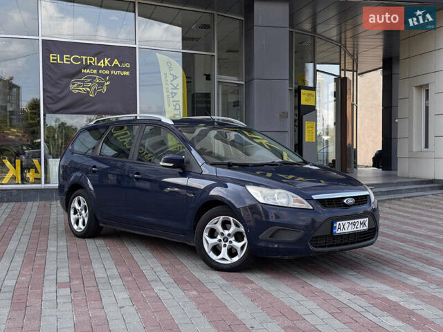 Синий Форд Фокус, объемом двигателя 1.56 л и пробегом 239 тыс. км за 5800 $, фото 1 на Automoto.ua