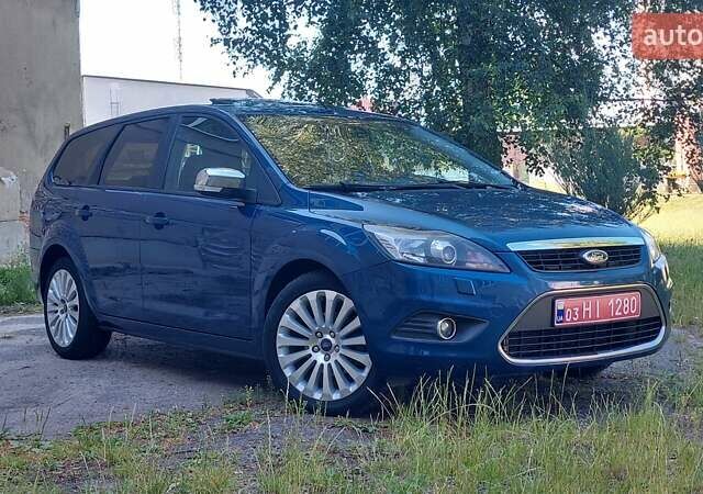 Синий Форд Фокус, объемом двигателя 1.6 л и пробегом 218 тыс. км за 6450 $, фото 1 на Automoto.ua