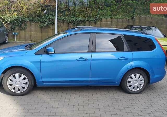 Синий Форд Фокус, объемом двигателя 1.6 л и пробегом 194 тыс. км за 4200 $, фото 1 на Automoto.ua