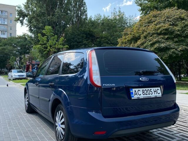 Синий Форд Фокус, объемом двигателя 1.6 л и пробегом 252 тыс. км за 5500 $, фото 1 на Automoto.ua