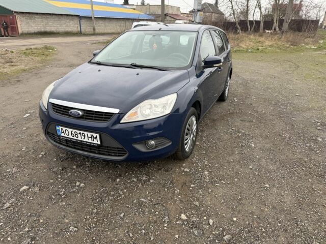 Синий Форд Фокус, объемом двигателя 1.8 л и пробегом 210 тыс. км за 4050 $, фото 1 на Automoto.ua