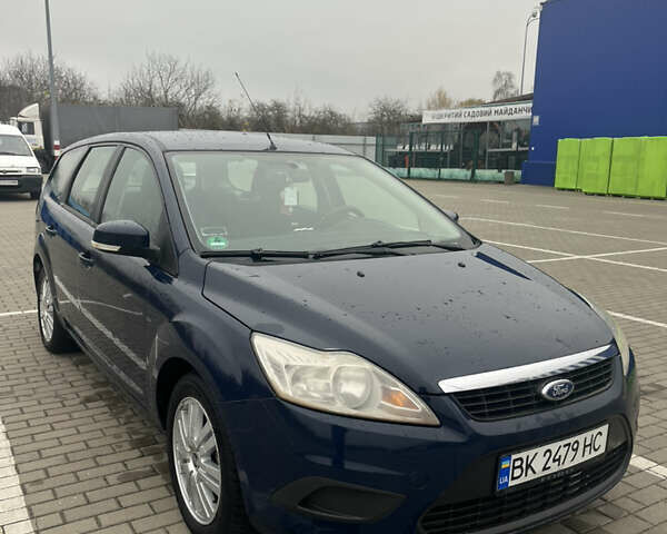 Синій Форд Фокус, об'ємом двигуна 1.6 л та пробігом 301 тис. км за 3850 $, фото 1 на Automoto.ua