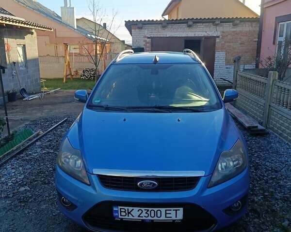 Синий Форд Фокус, объемом двигателя 1.8 л и пробегом 327 тыс. км за 4800 $, фото 1 на Automoto.ua