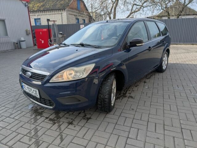 Синій Форд Фокус, об'ємом двигуна 1.6 л та пробігом 377 тис. км за 5000 $, фото 1 на Automoto.ua