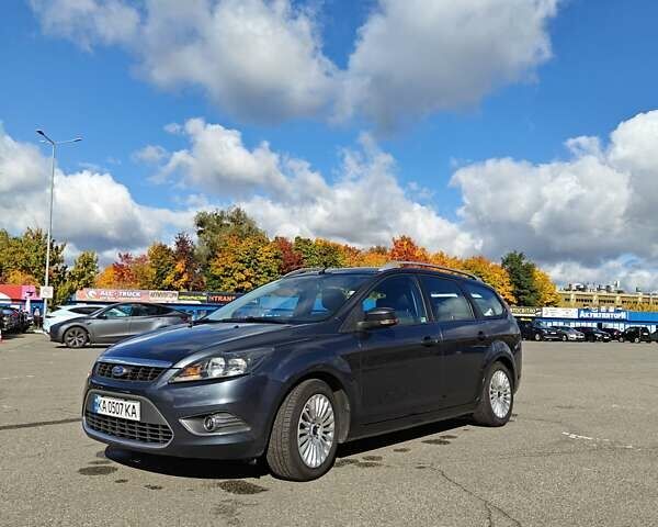 Синий Форд Фокус, объемом двигателя 1.6 л и пробегом 256 тыс. км за 6800 $, фото 1 на Automoto.ua