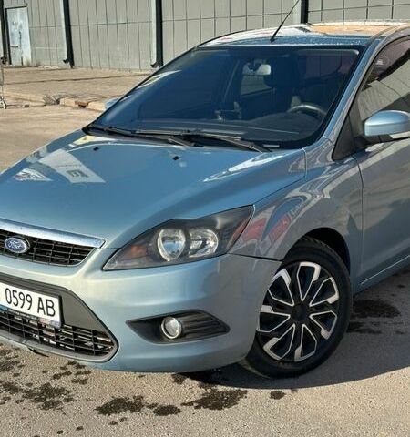 Синий Форд Фокус, объемом двигателя 2 л и пробегом 285 тыс. км за 5399 $, фото 1 на Automoto.ua