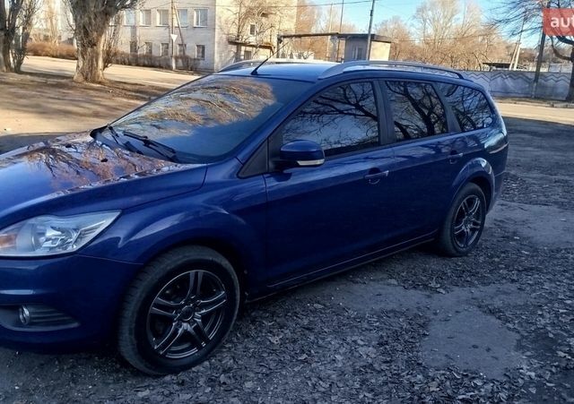 Синий Форд Фокус, объемом двигателя 1.6 л и пробегом 279 тыс. км за 5500 $, фото 1 на Automoto.ua