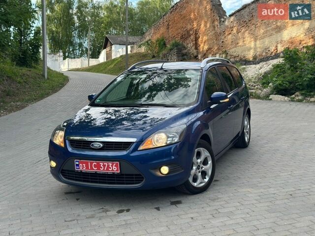 Синий Форд Фокус, объемом двигателя 1.8 л и пробегом 228 тыс. км за 5500 $, фото 1 на Automoto.ua