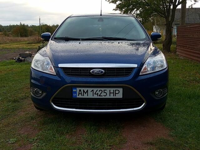 Синій Форд Фокус, об'ємом двигуна 1.6 л та пробігом 307 тис. км за 5500 $, фото 1 на Automoto.ua