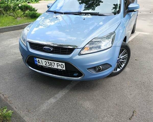 Синій Форд Фокус, об'ємом двигуна 2 л та пробігом 311 тис. км за 6000 $, фото 1 на Automoto.ua