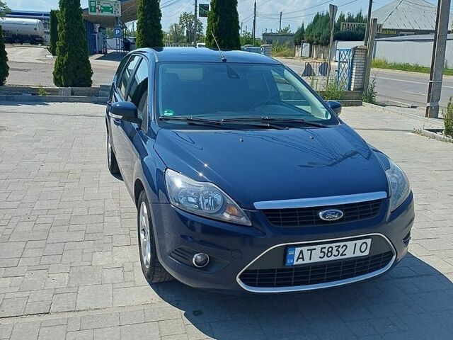 Синій Форд Фокус, об'ємом двигуна 1.56 л та пробігом 229 тис. км за 6100 $, фото 1 на Automoto.ua