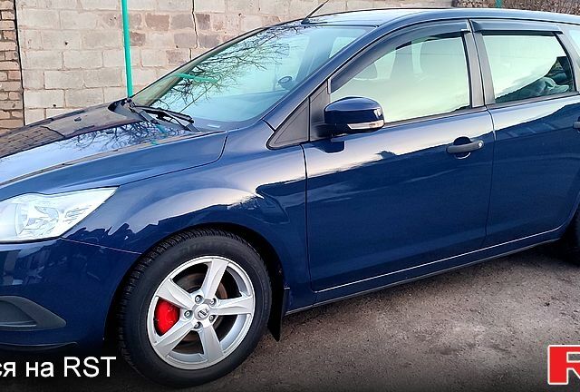 Синий Форд Фокус, объемом двигателя 1.6 л и пробегом 170 тыс. км за 5700 $, фото 1 на Automoto.ua