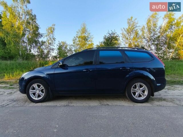 Синий Форд Фокус, объемом двигателя 1.6 л и пробегом 260 тыс. км за 5300 $, фото 1 на Automoto.ua