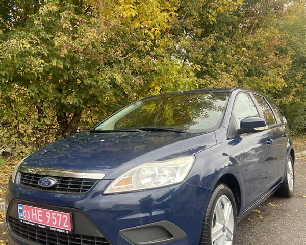 Синий Форд Фокус, объемом двигателя 1.6 л и пробегом 223 тыс. км за 6000 $, фото 1 на Automoto.ua