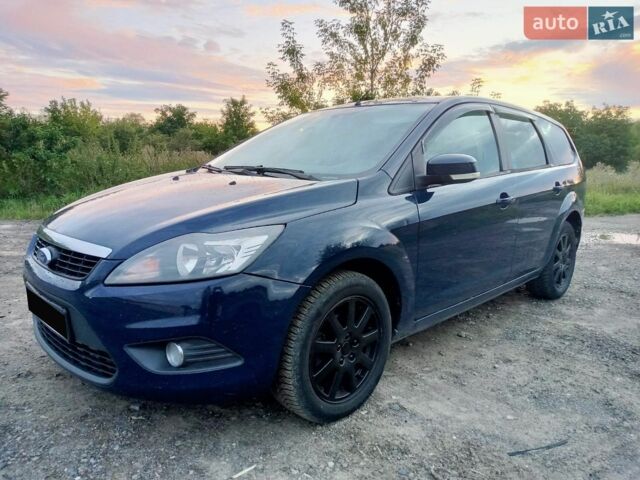 Синий Форд Фокус, объемом двигателя 1.8 л и пробегом 218 тыс. км за 4250 $, фото 1 на Automoto.ua