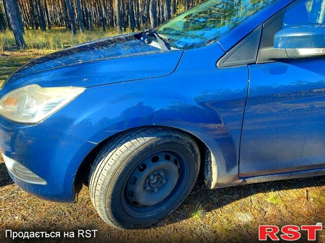 Синий Форд Фокус, объемом двигателя 1.6 л и пробегом 335 тыс. км за 5170 $, фото 1 на Automoto.ua