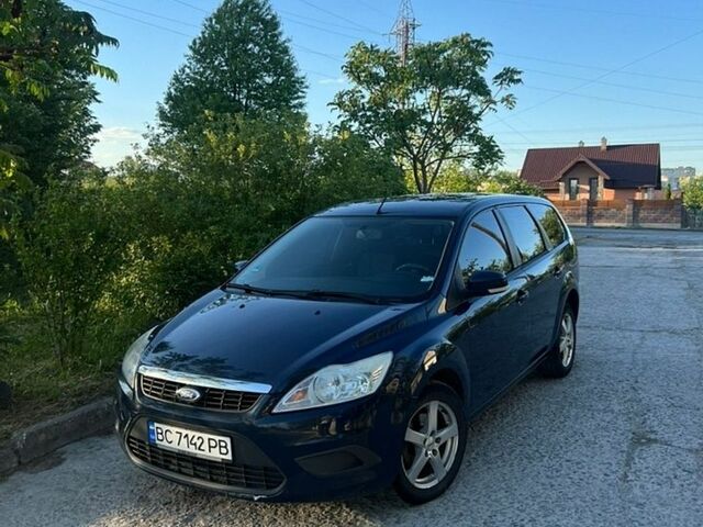 Синий Форд Фокус, объемом двигателя 1.6 л и пробегом 309 тыс. км за 4200 $, фото 1 на Automoto.ua