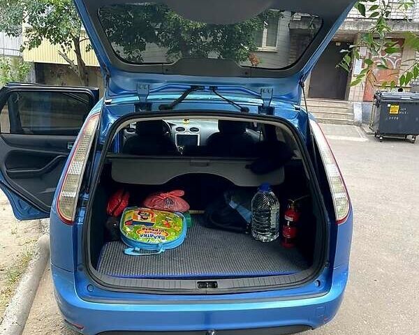 Синій Форд Фокус, об'ємом двигуна 1.6 л та пробігом 210 тис. км за 6800 $, фото 1 на Automoto.ua