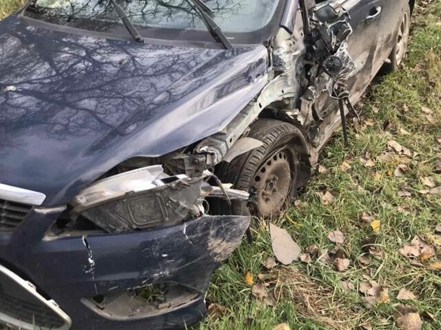 Синий Форд Фокус, объемом двигателя 1.8 л и пробегом 200 тыс. км за 2700 $, фото 1 на Automoto.ua