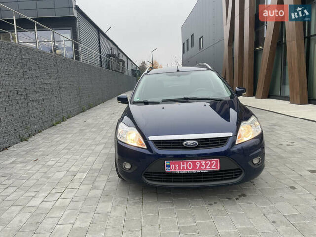 Синій Форд Фокус, об'ємом двигуна 1.6 л та пробігом 259 тис. км за 5800 $, фото 1 на Automoto.ua