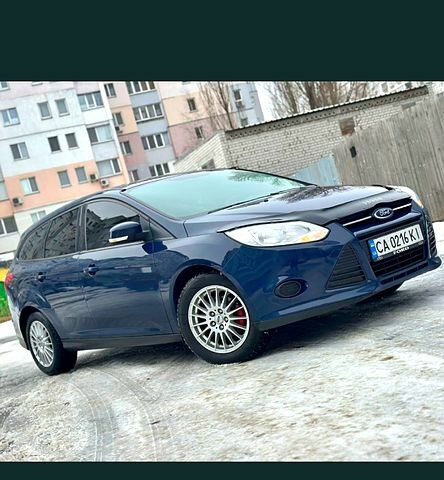Синий Форд Фокус, объемом двигателя 1.6 л и пробегом 220 тыс. км за 7500 $, фото 1 на Automoto.ua