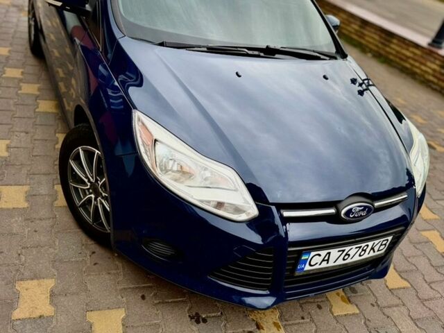 Синій Форд Фокус, об'ємом двигуна 2 л та пробігом 288 тис. км за 9000 $, фото 1 на Automoto.ua