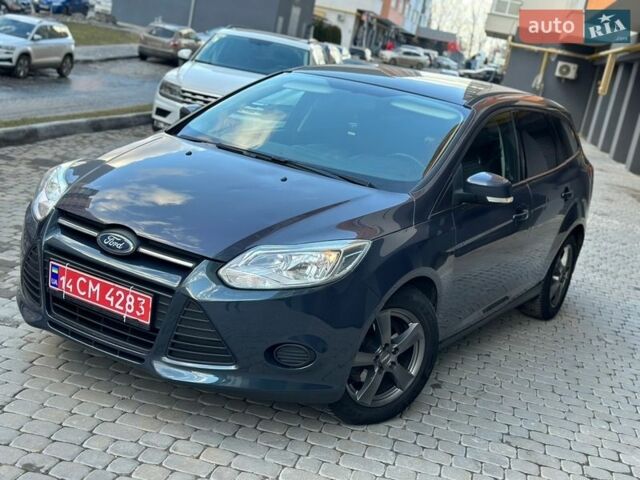 Синий Форд Фокус, объемом двигателя 1.6 л и пробегом 235 тыс. км за 7200 $, фото 1 на Automoto.ua