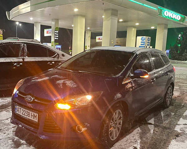Синий Форд Фокус, объемом двигателя 1.6 л и пробегом 252 тыс. км за 7100 $, фото 1 на Automoto.ua