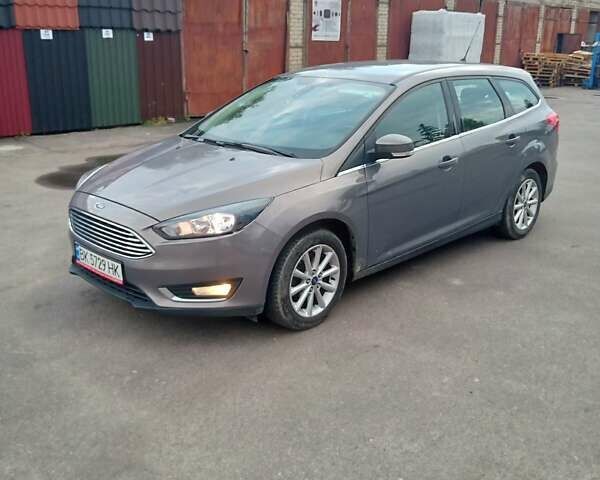 Синій Форд Фокус, об'ємом двигуна 1.5 л та пробігом 189 тис. км за 10200 $, фото 1 на Automoto.ua