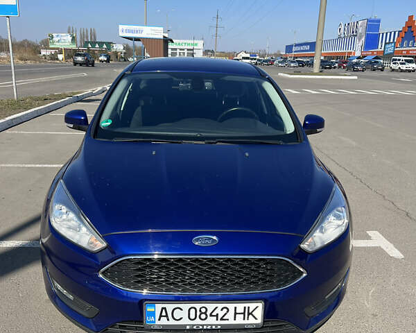 Синій Форд Фокус, об'ємом двигуна 1.5 л та пробігом 190 тис. км за 11000 $, фото 1 на Automoto.ua