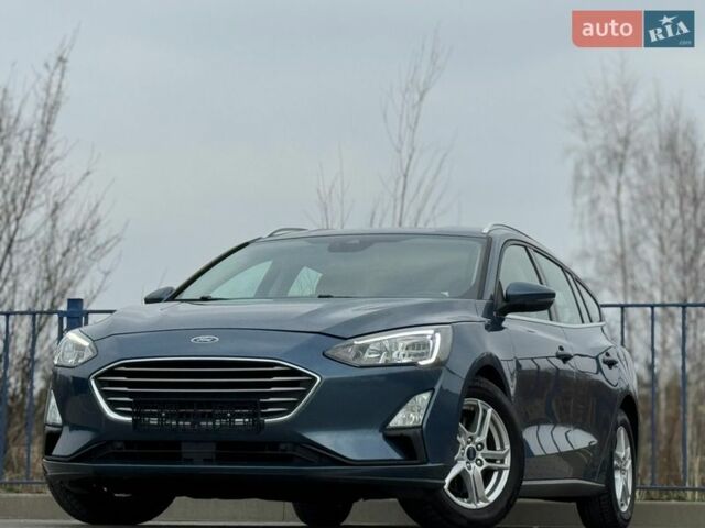 Синий Форд Фокус, объемом двигателя 1.6 л и пробегом 130 тыс. км за 14700 $, фото 1 на Automoto.ua