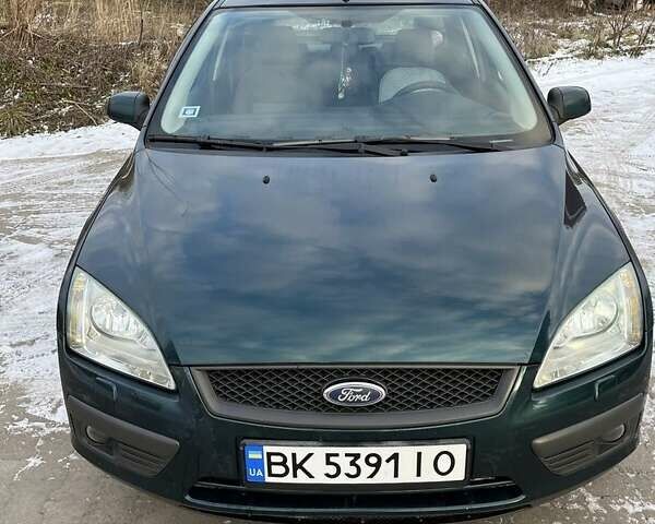 Зеленый Форд Фокус, объемом двигателя 1.6 л и пробегом 186 тыс. км за 4150 $, фото 1 на Automoto.ua