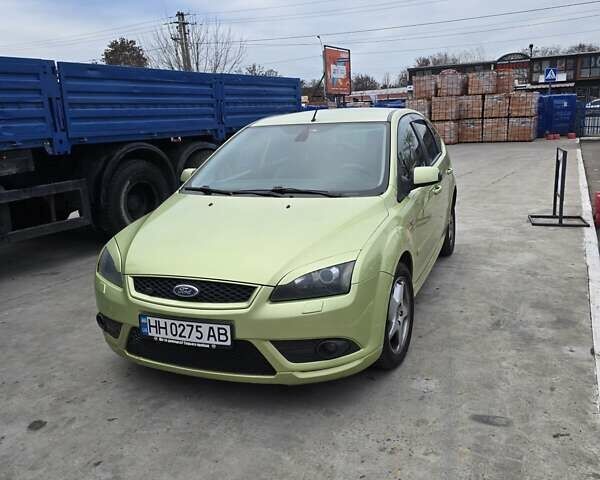 Зеленый Форд Фокус, объемом двигателя 1.8 л и пробегом 355 тыс. км за 5000 $, фото 1 на Automoto.ua